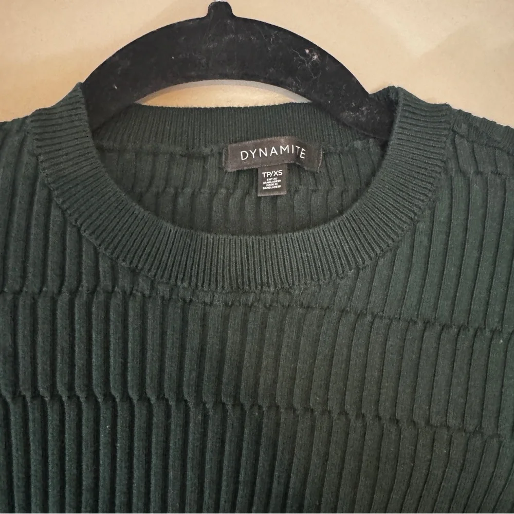 Dynamite Women’s Green Sweater - Picture 1 of 6